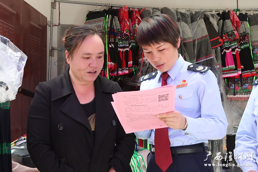 党员深入一线服务