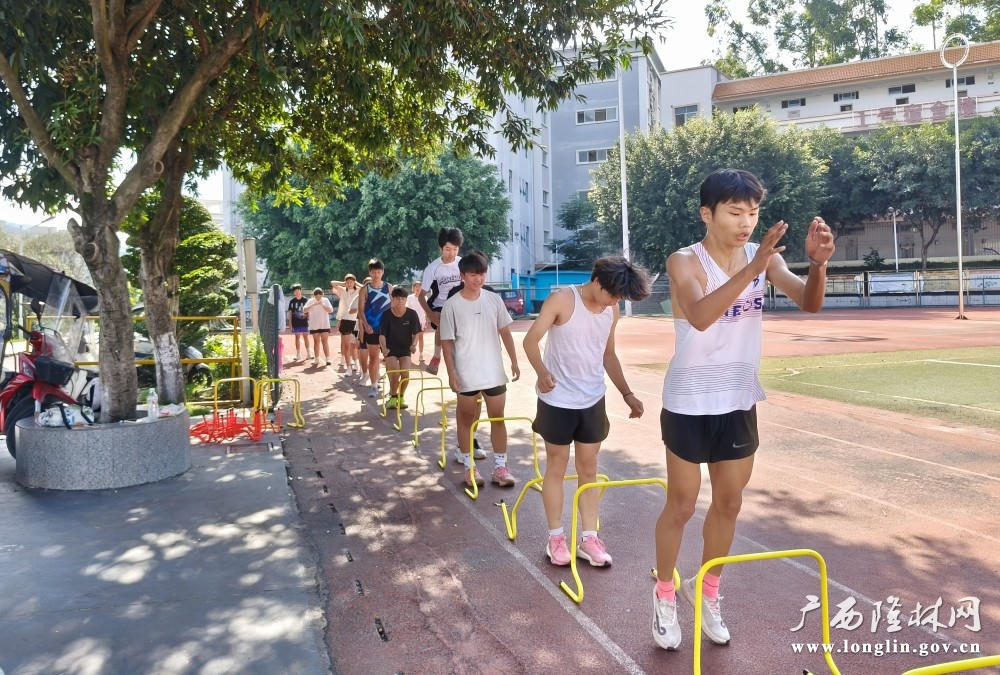田径项目在第二中学集训 十大网赌平台推荐